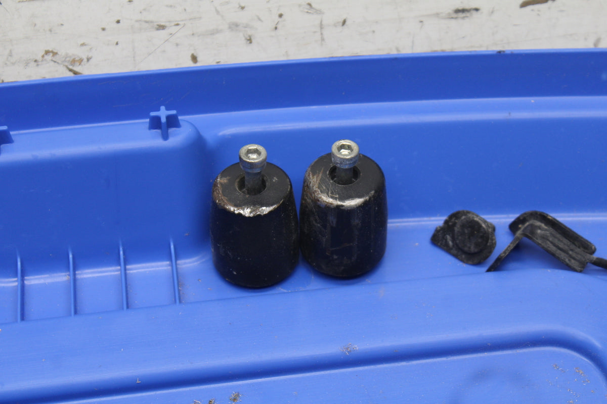 13-16 KTM 390 DUKE MOUNTING BOLTS HARDWARE MOTOR SCREWS BB748