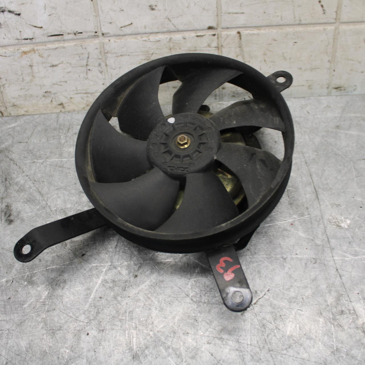 2004 Honda ST1300 ENGINE RADIATOR COOLING FAN BB49