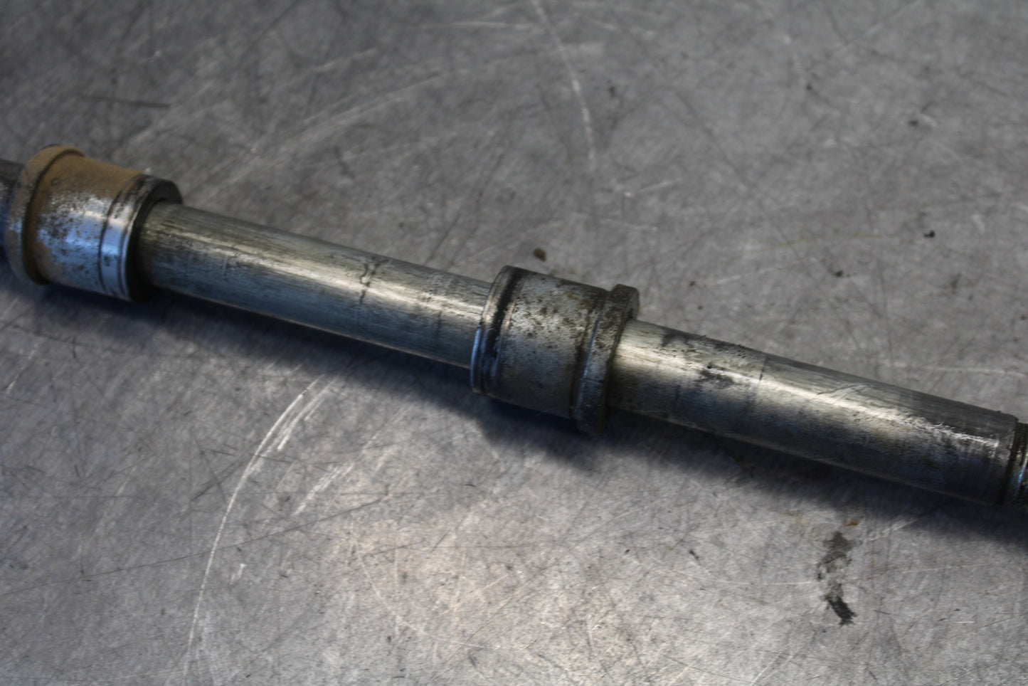09-15 YAMAHA FZ6R FRONT WHEEL RIM AXLE PIVOT BOLT 20S-25181-00-00 BB686