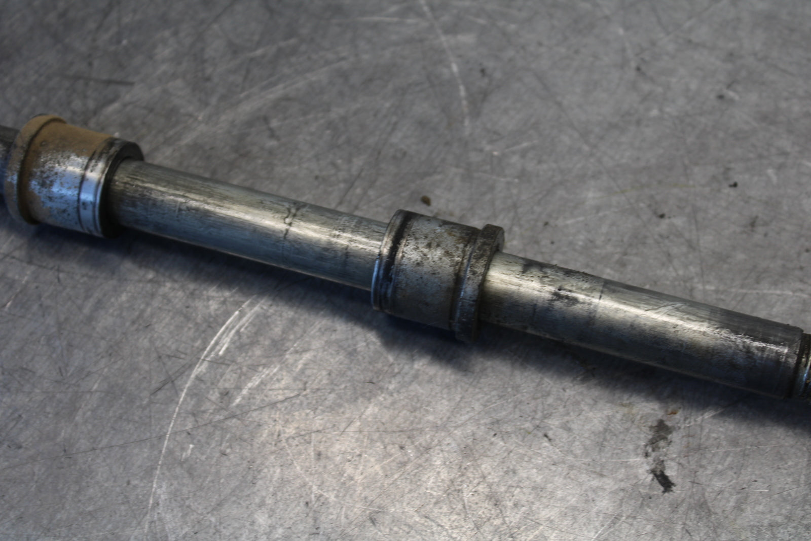 09-15 YAMAHA FZ6R FRONT WHEEL RIM AXLE PIVOT BOLT 20S-25181-00-00 BB686