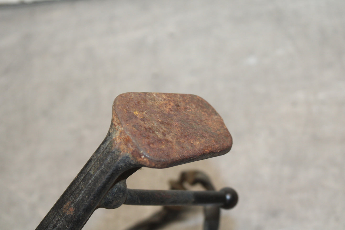 04-12 HONDA ST1300A KICKSTAND SIDE KICK STAND BB669
