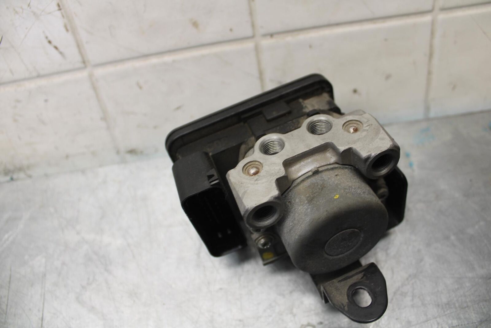 2015 Kawasaki Ninja 300 EX300B ABS ABS PUMP UNIT MODULE BB518