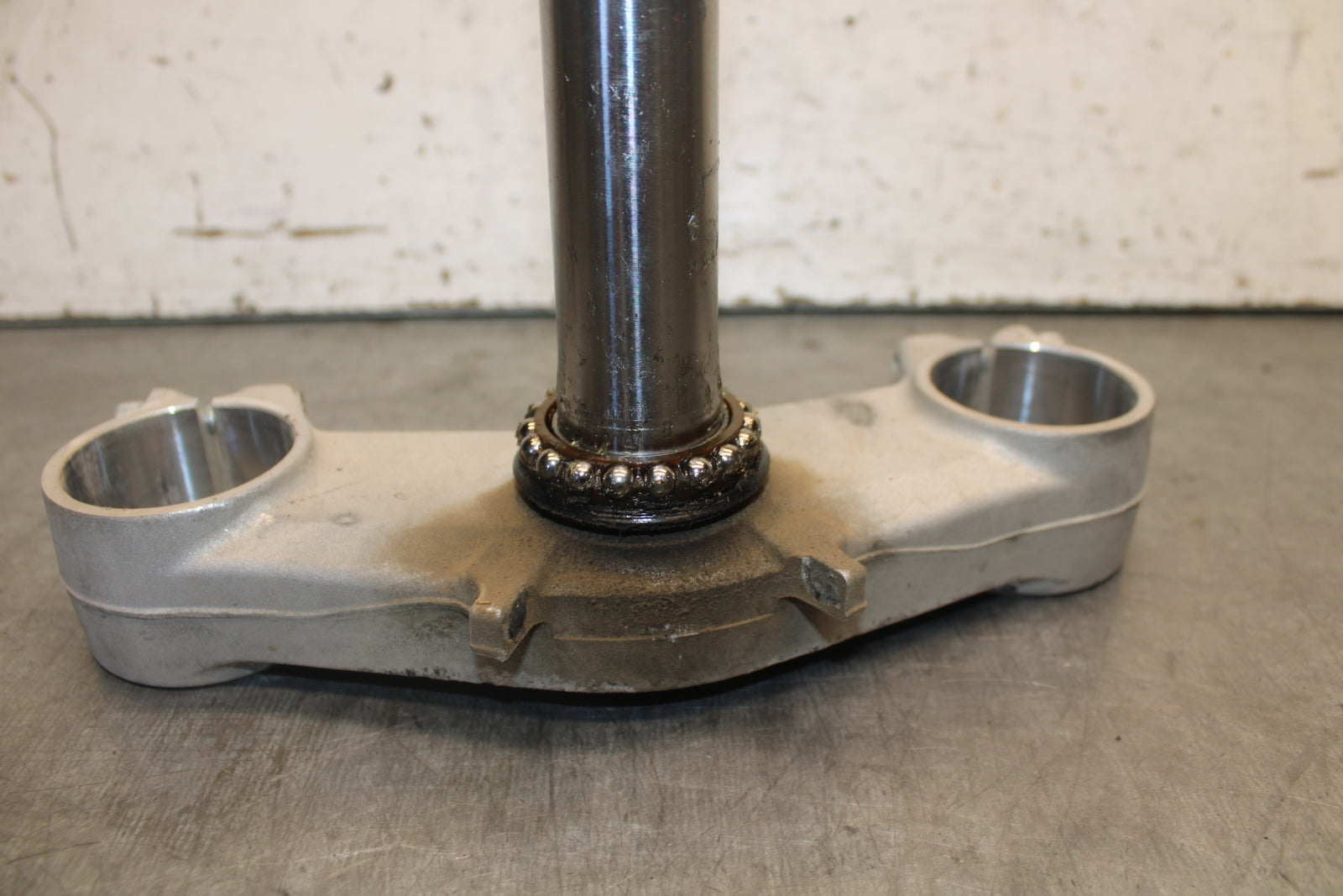 19-23 KAWASAKI NINJA ZX6R FRONT FORKS CLAMP LOWER TRIPLE TREE STEM BB701