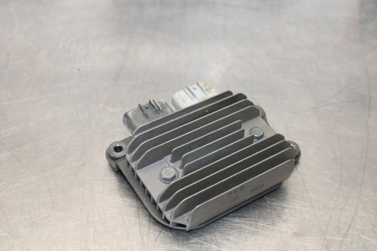 08 KAWASAKI NINJA ZX10R RECTIFIER VOLTAGE REGULATOR BB902