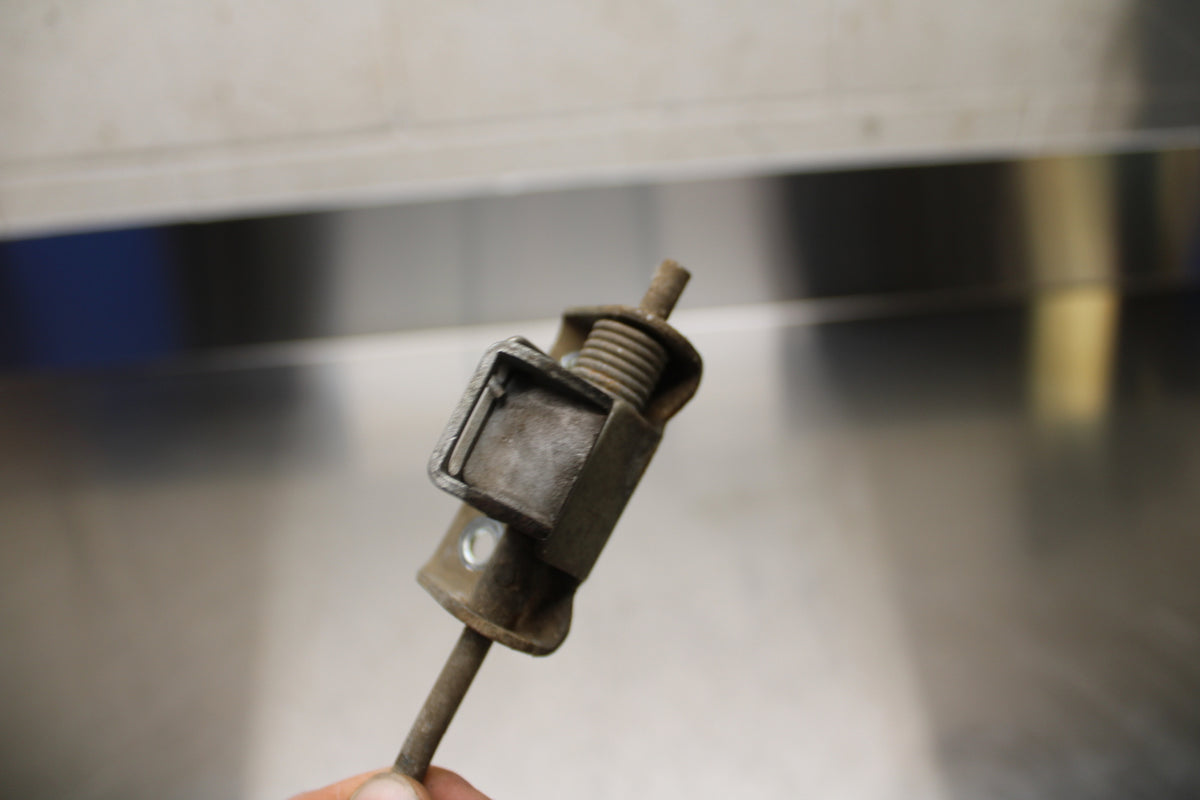 82 HONDA CT70 TRAIL SEAT LATCH  BB138