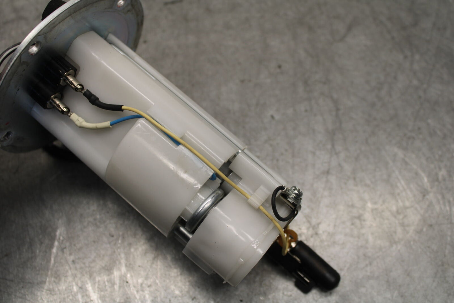 13-18 KAWASAKI NINJA ZX6R FUEL PUMP GAS PETROL SENDER UNIT 49040-0023 BB666