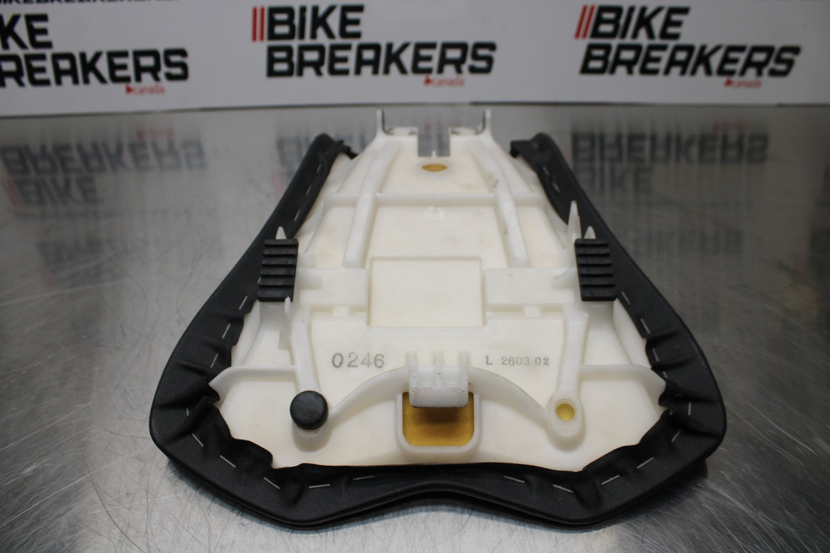13-17 KAWASAKI NINJA ZX6R ZX636 ABS FRONT DRIVERS SEAT PAD SADDLE PILLION BB143