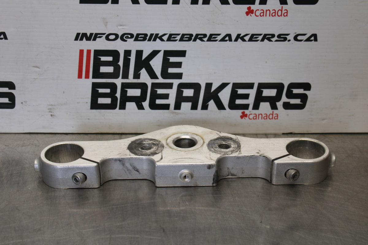 03 KAWASAKI VULCAN 1600 FORKS UPPER TRIPLE TREE CLAMP BB865