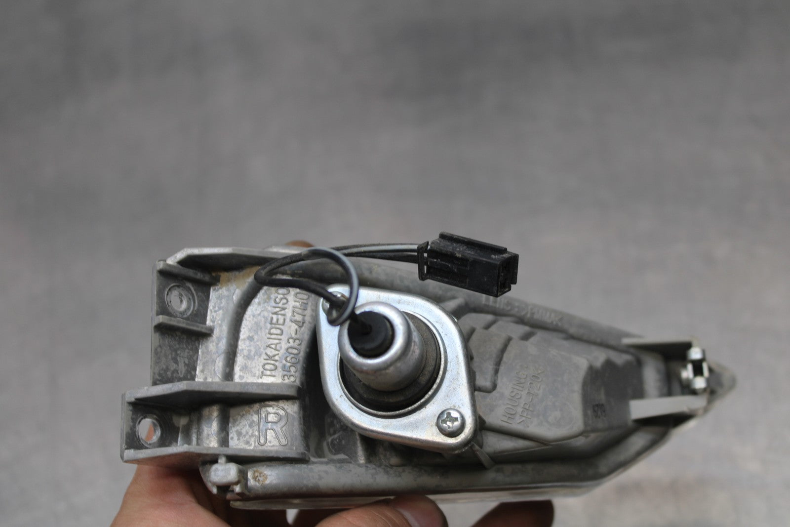 11-22 SUZUKI GSXR 600  RIGHT REAR BACK TURN SIGNAL LIGHT INDICATOR BB193