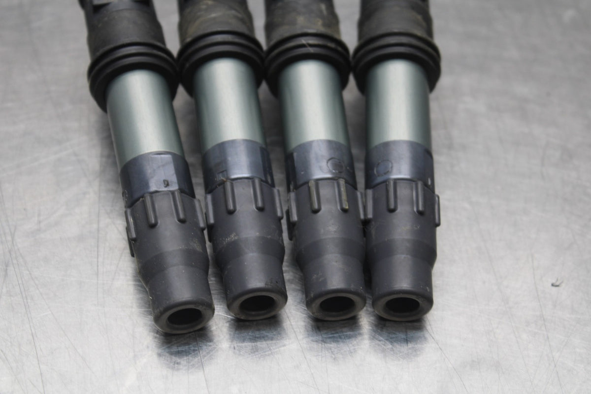 09 SUZUKI GSXR1000 IGNITION COILS COIL SPARK PLUG CAPS BB777