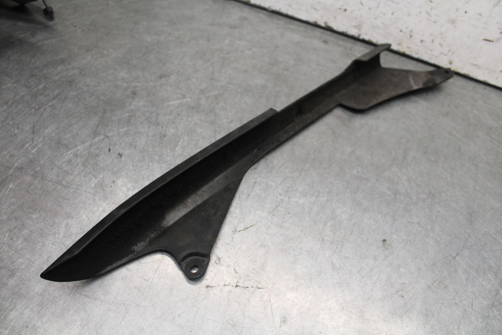 09-12 KAWASAKI NINJA ZX6R REAR BACK DRIVE CHAIN GUARD COVER SHIELD BB698