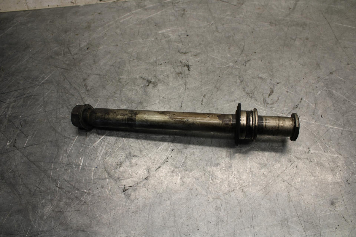 2007 Yamaha YZF R6 REAR AXLE BACK WHEEL RIM PIVOT BOLT AXEL 2C0-25381-10-00 BB52