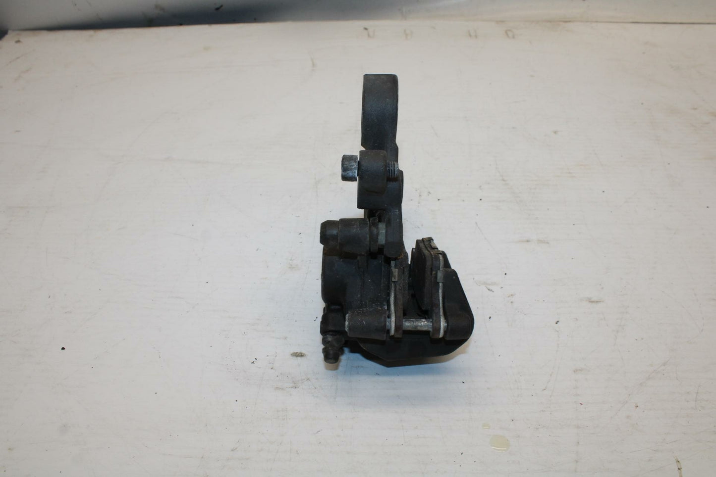 13-18 KAWASAKI NINJA ZX6R REAR BACK BRAKE CALIPER W MOUNT BRACKET BB353