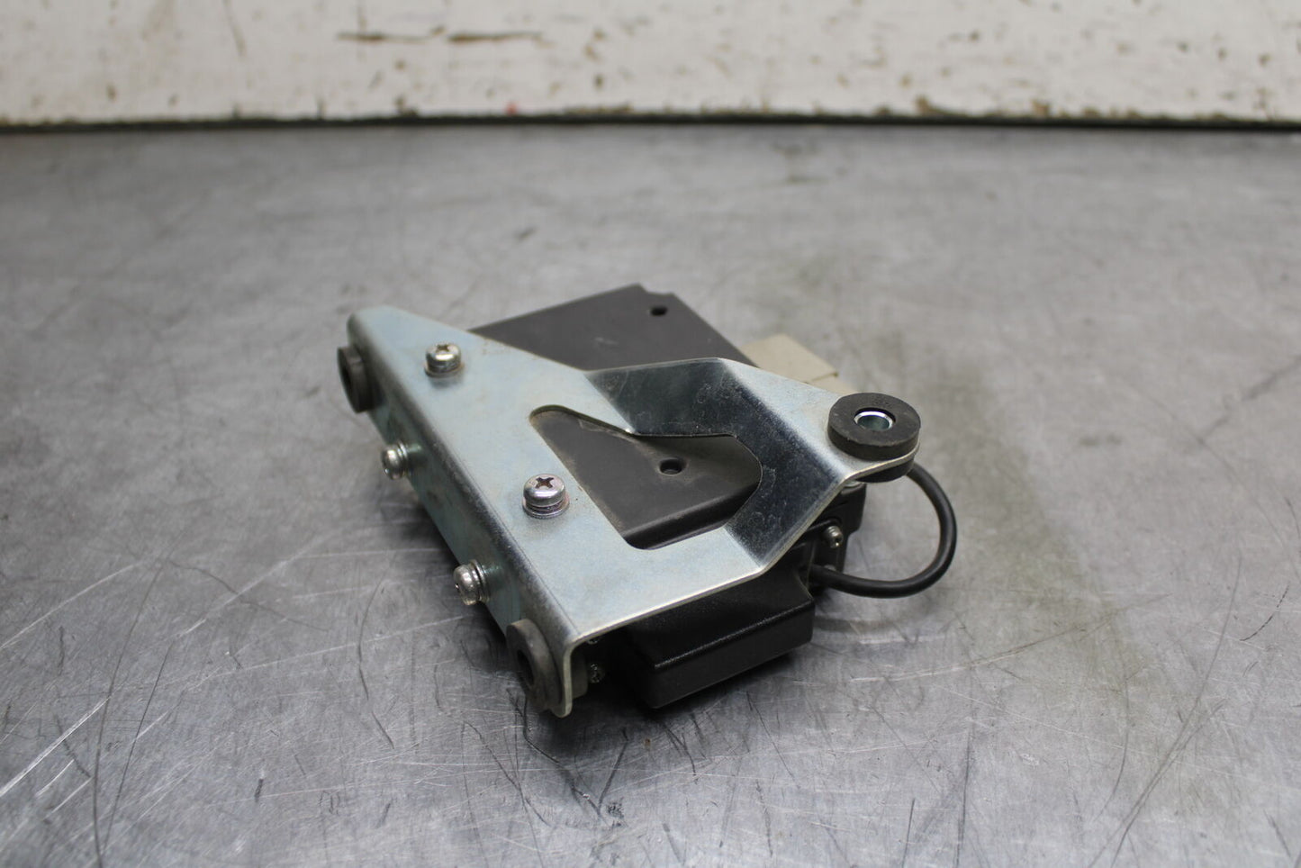 14 HONDA CTX1300A RADIO STEREO CONTROL UNIT BB732