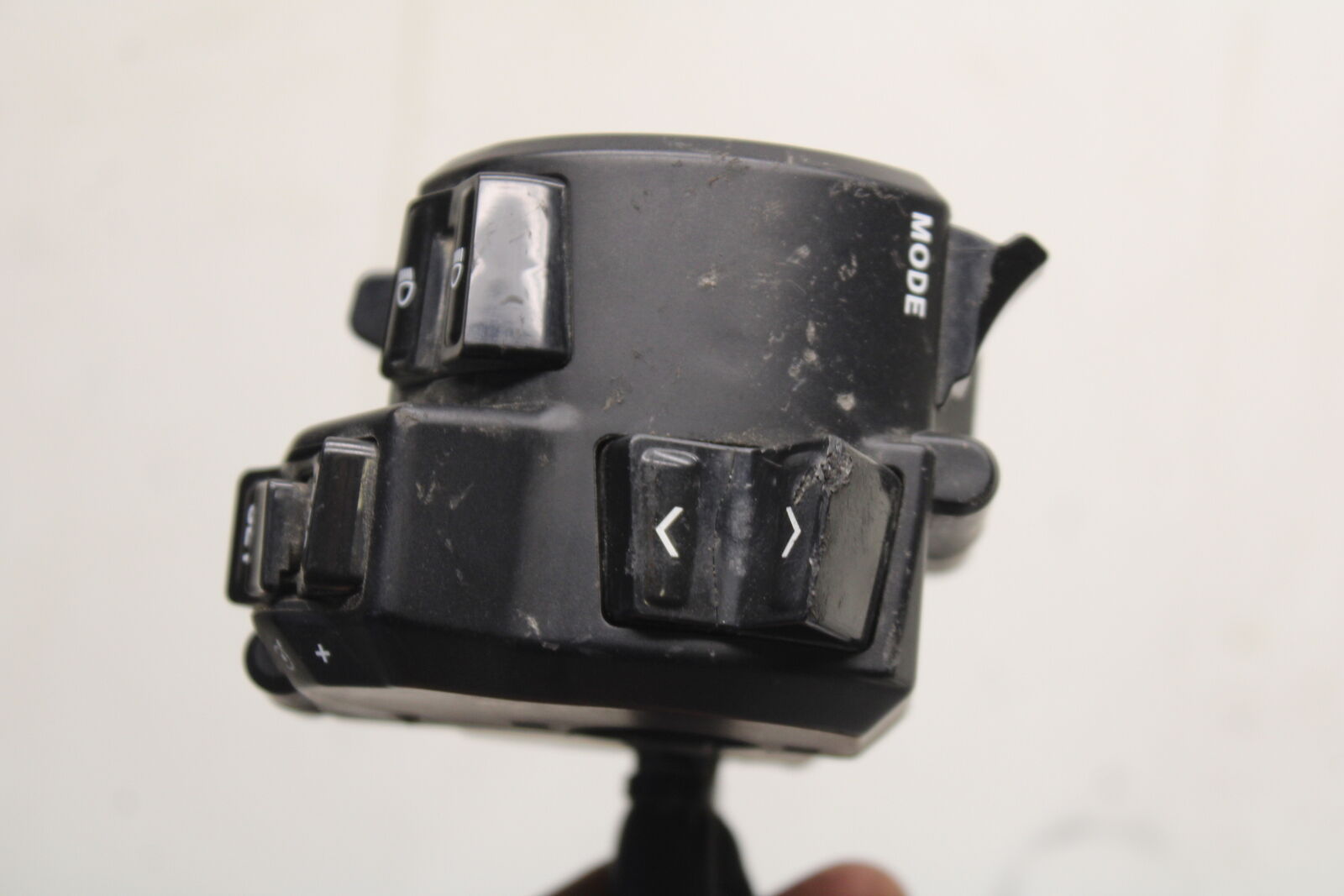 22-24 YAMAHA XSR900 LEFT CLIP ON HANDLE HORN SIGNALS SWITCH SWITCHES BB683