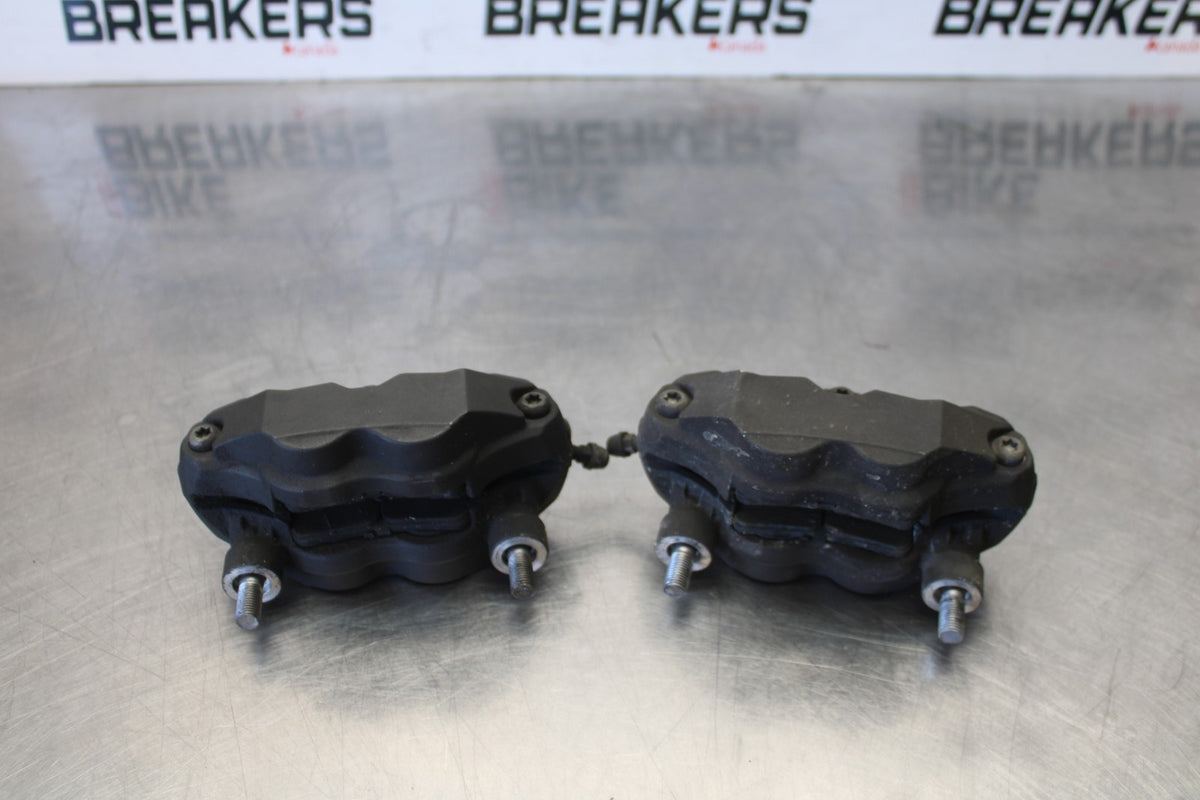 06-07 SUZUKI GSXR 600 RIGHT LEFT FRONT BRAKE CALIPER SET PAIR CALIPERS BB863