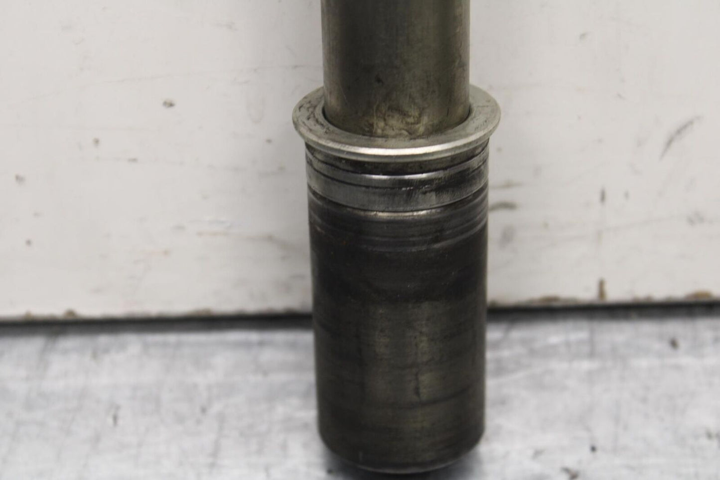 08-10 SUZUKI GSXR 600  FRONT WHEEL RIM AXLE PIVOT BOLT BB92