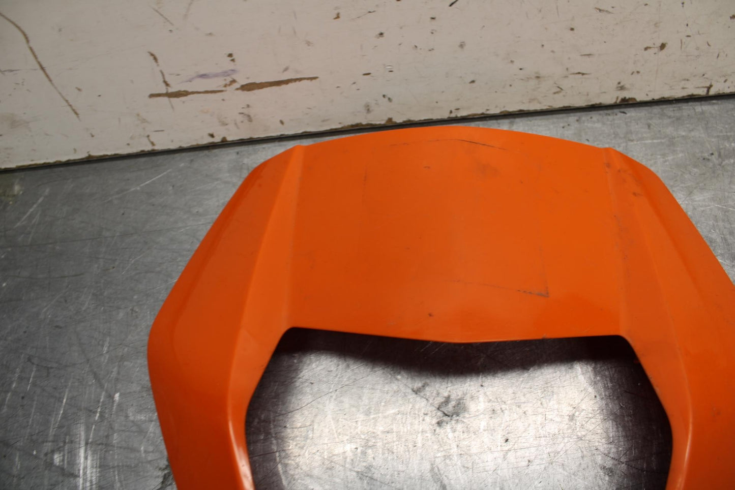 16-18 KTM 690 DUKE ORANGE FRONT UPPER NOSE FAIRING COWL SHROUD BB631