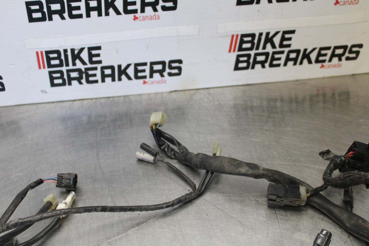 05 YAMAHA YZF R6 MAIN ENGINE WIRING HARNESS MOTOR WIRE LOOM BB894