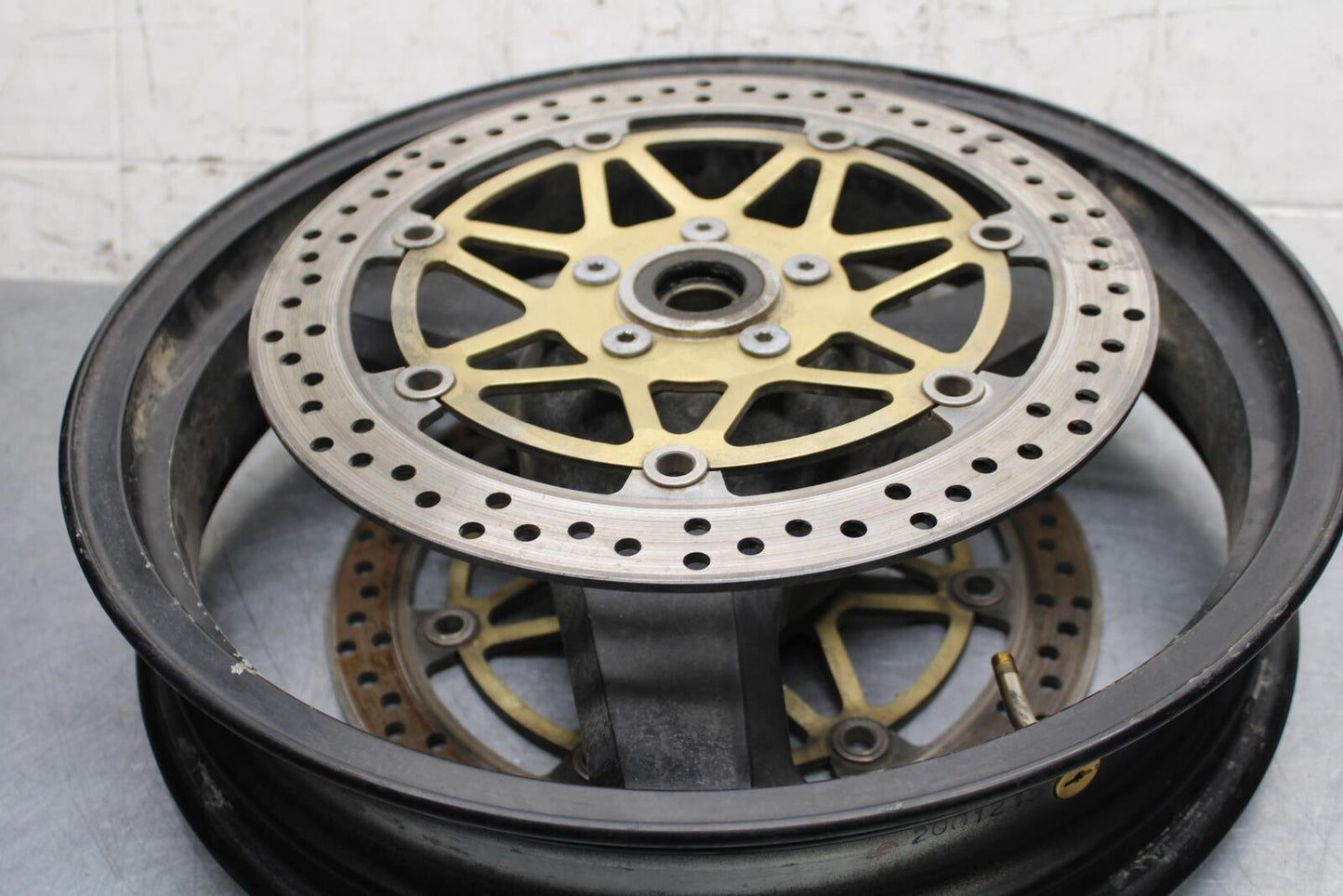 2000 Kawasaki Ninja ZX12R ZX1200A FRONT LEFT RIGHT BRAKE ROTORS AND WHEEL BB565