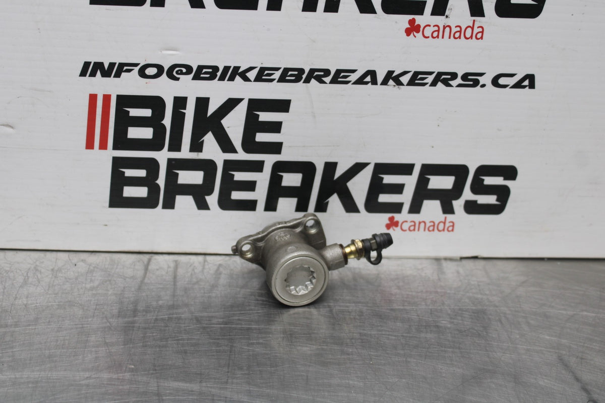02 DUCATI MONSTER 620 CLUTCH SLAVE PISTON CYLINDER BB851
