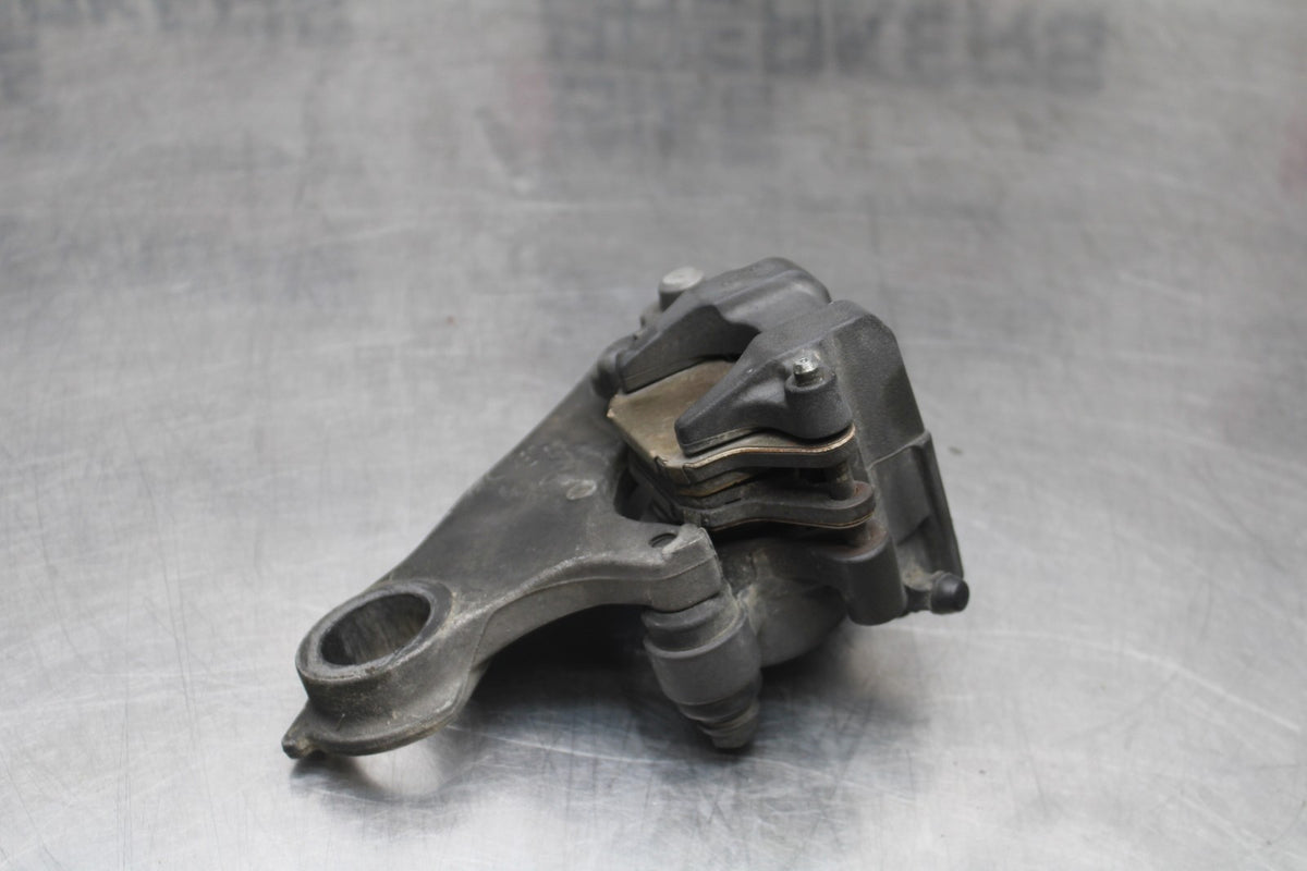07 YAMAHA YZF R1 REAR BACK BRAKE CALIPER W MOUNT BRACKET BB826