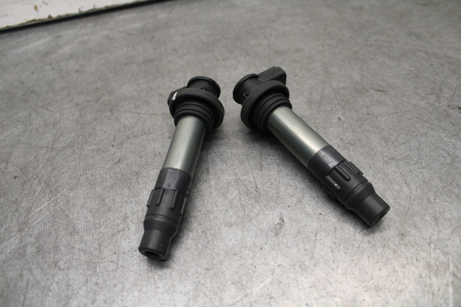 18-23 KAWASAKI NINJA 400 IGNITION COILS COIL SPARK PLUG CAPS BB660