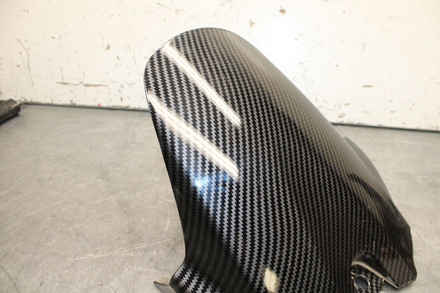 08-10 SUZUKI GSXR 600 AFTERMARKET REAR BACK WHEEL TIRE HUGGER FENDER  BB721