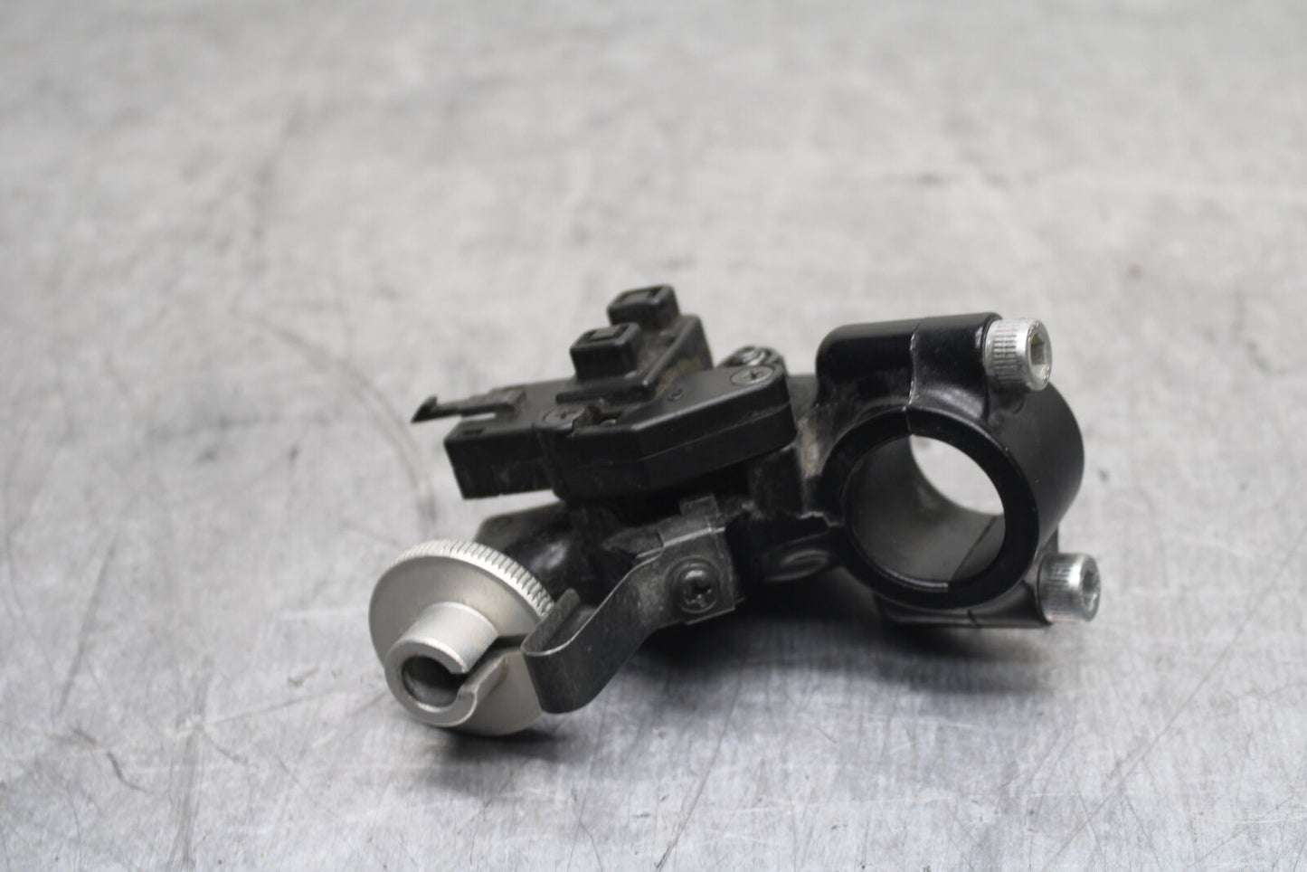 09-12 KAWASAKI NINJA ZX6R CLUTCH LEVER PERCH MOUNT BRACKET BB110