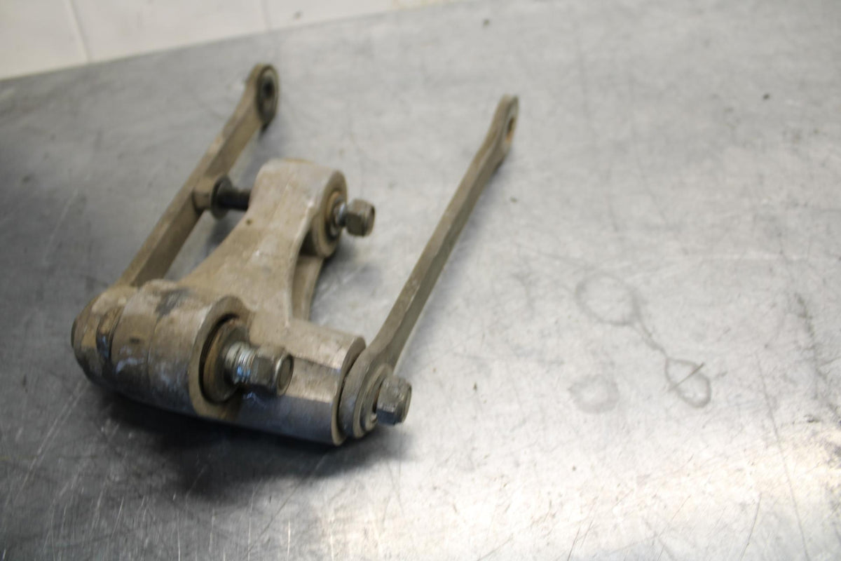 89-90 YAMAHA FZR600 REAR DOGBONE SHOCK LINKAGE LINK BB76
