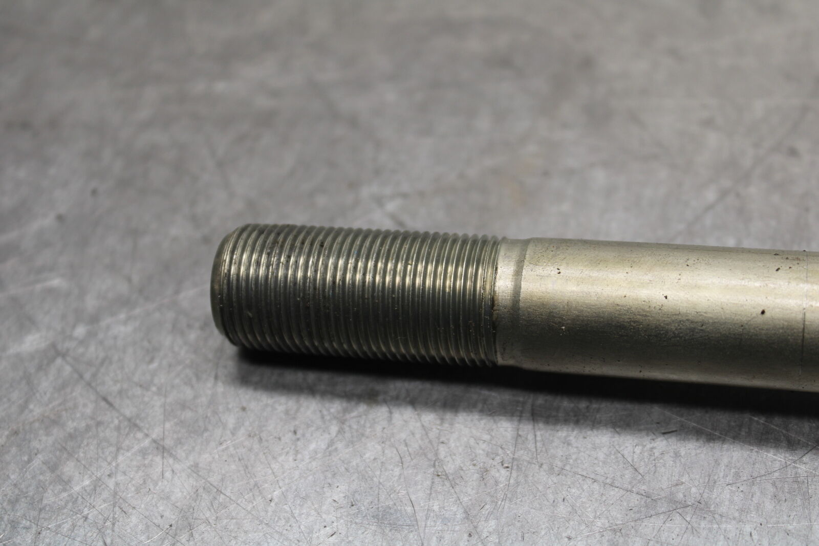 18-24 KAWASAKI NINJA 650 FRONT WHEEL RIM AXLE PIVOT BOLT BB725