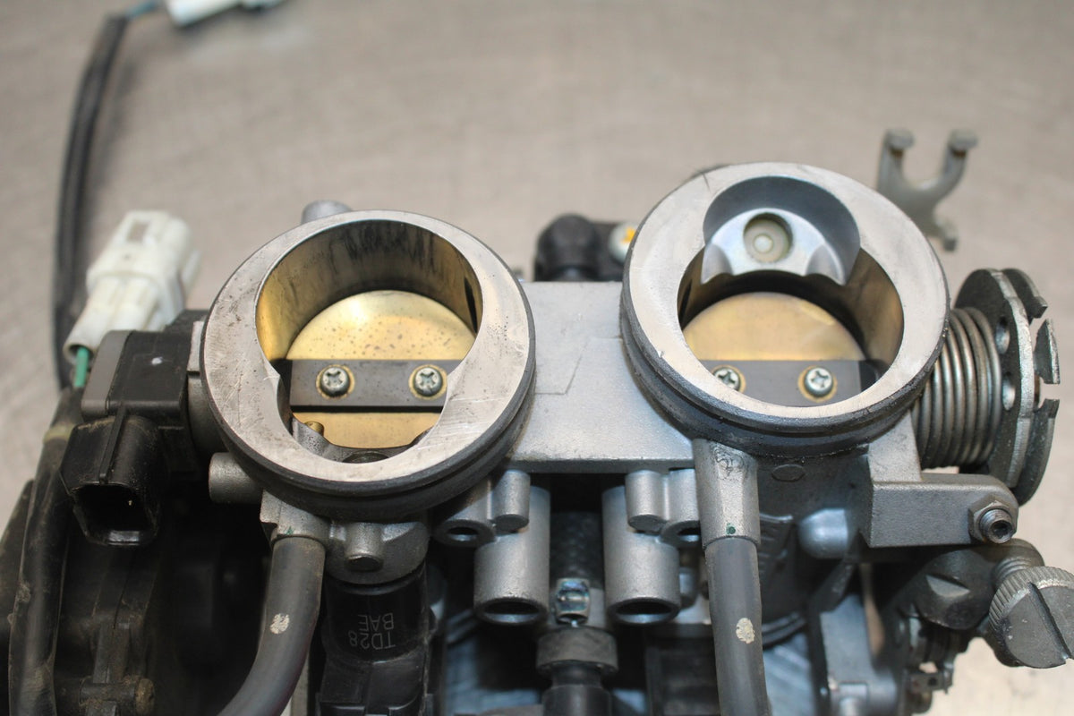 2006 Suzuki Boulevard C90 THROTTLE BODY BODIES BB849