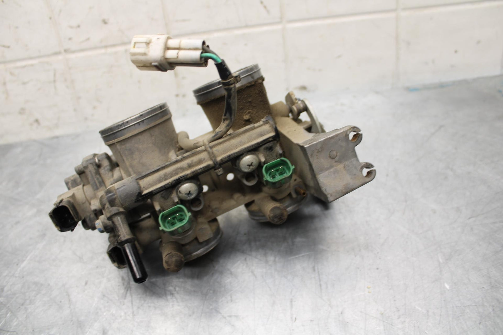 17 KAWASAKI VERSYS_X 300 MAIN FUEL INJECTORS / THROTTLE BODIES BB504