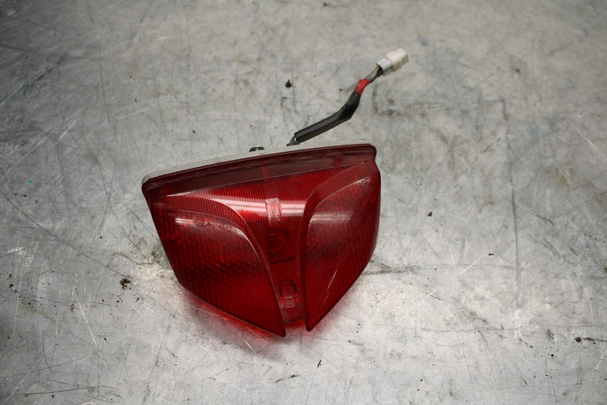 09-16 SUZUKI GSXR1000 REAR TAIL TAILLIGHT BACK BRAKE LIGHT BB439