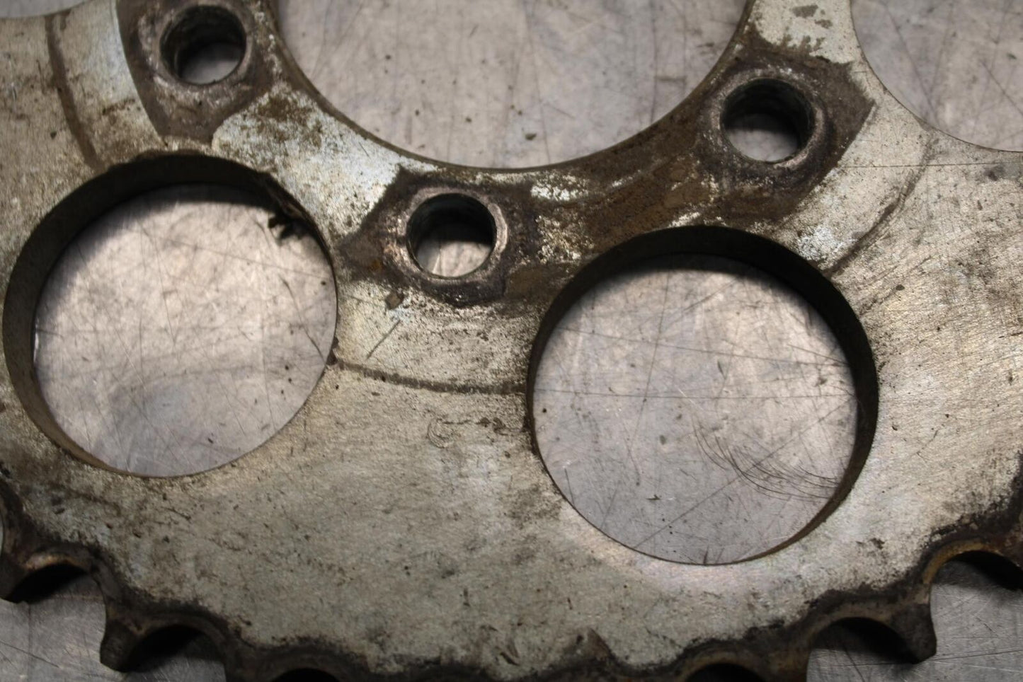 75 SUZUKI GT 550 FRONT AND REAR BACK SPROCKET BB67