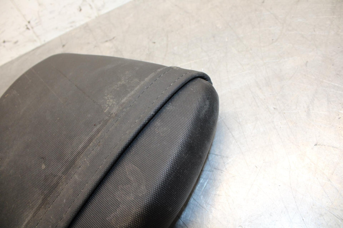 11-22 SUZUKI GSXR 600  REAR BACK PASSENGER TANDEM SEAT PAD SADDLE PILLION BB485