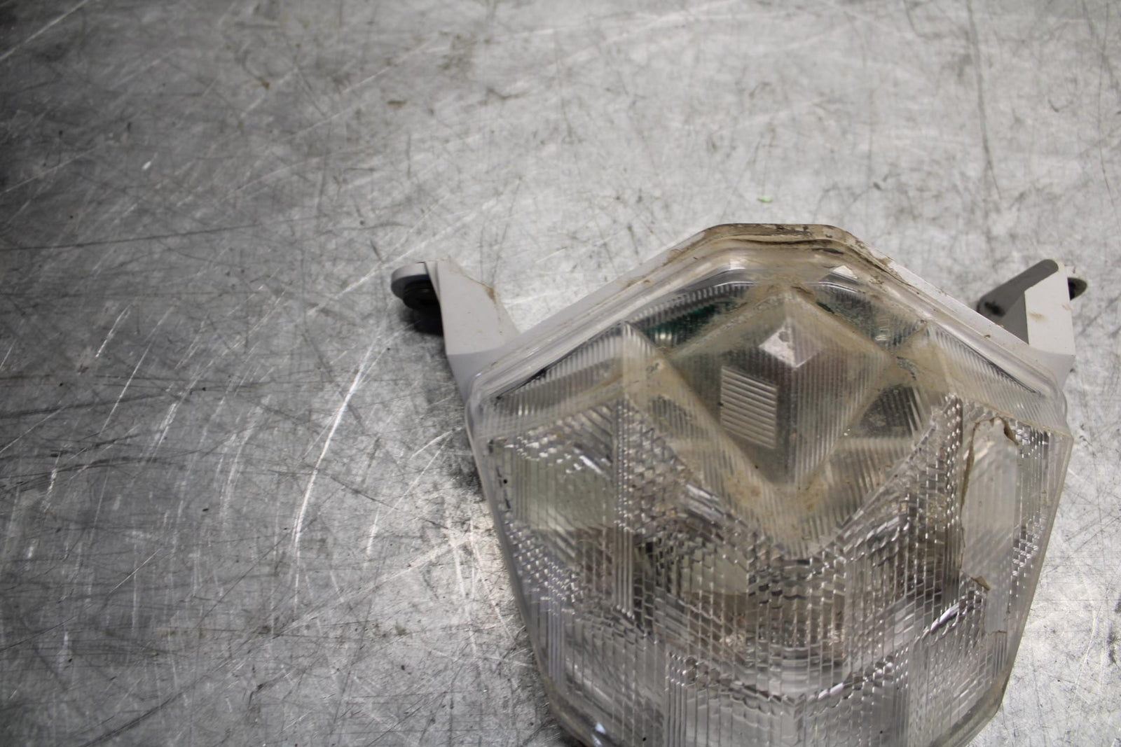 2012 Kawasaki Ninja ZX6R  REAR TAIL TAILLIGHT BACK BRAKE LIGHT 23025-0059  BB529