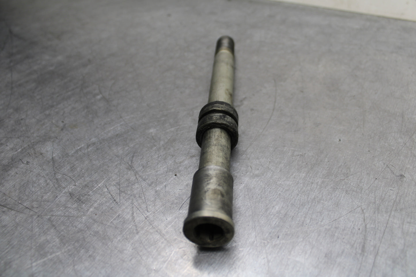 07-09 KAWASAKI VERSYS 650 FRONT WHEEL RIM AXLE PIVOT BOLT BB125