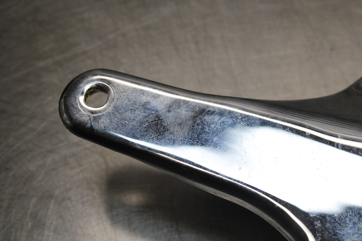 2006 Suzuki Boulevard C90 REAR PASSENGER FENDER GRAB RAIL BB849
