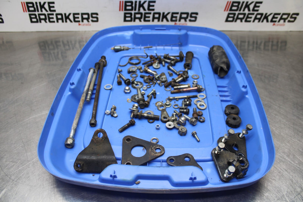 78-79 SUZUKI GS1000 MOUNTING BOLTS HARDWARE MOTOR SCREWS BB787