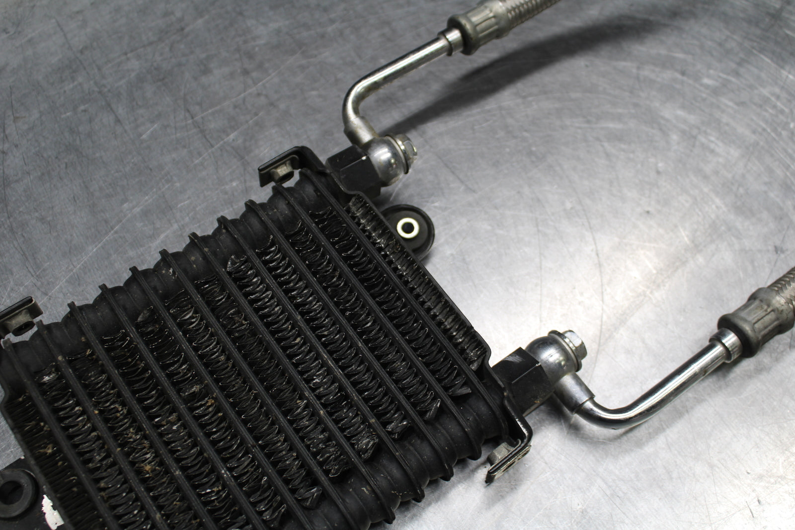 00 SUZUKI INTRUDER 1500 VL1500 ENGINE MOTOR OIL COOLER  BB761