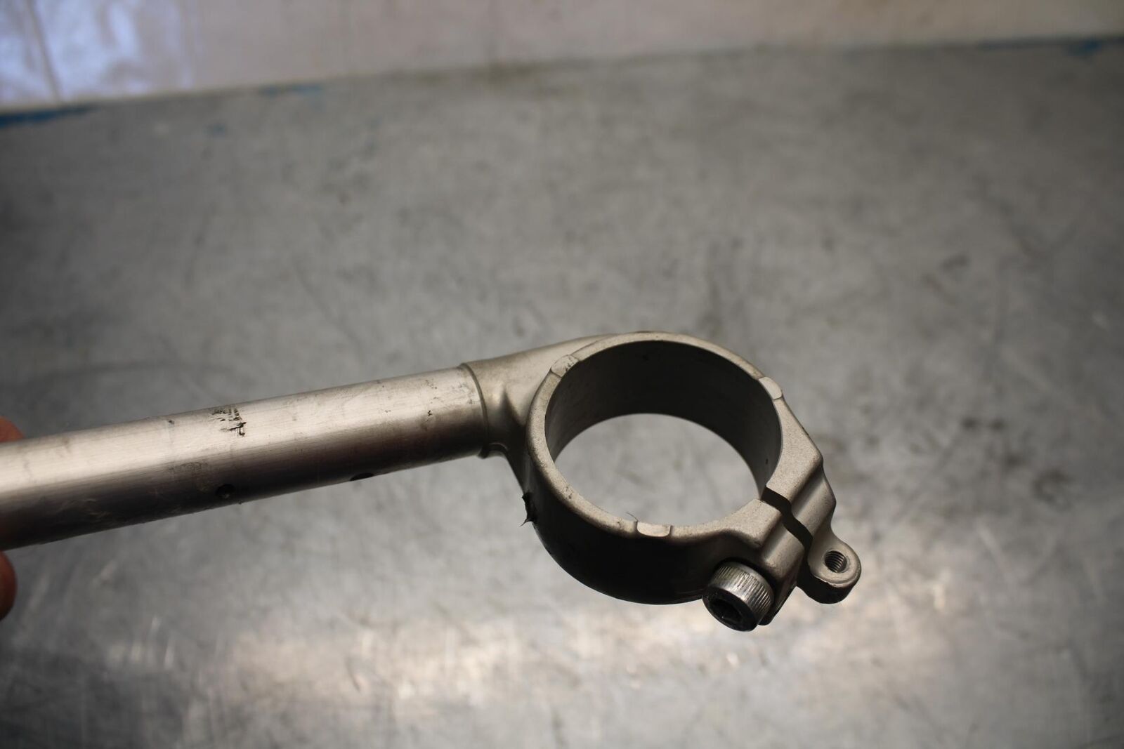 07-08 YAMAHA YZF R1 RIGHT CLIP ON HANDLEBAR BB425