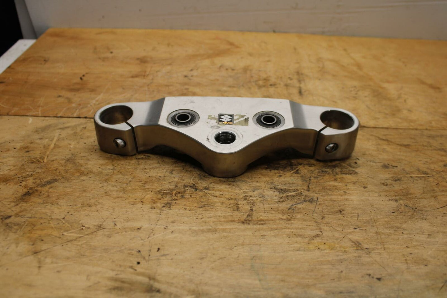 05-09 SUZUKI BOULEVARD C90 FORKS UPPER TRIPLE TREE CLAMP BB332