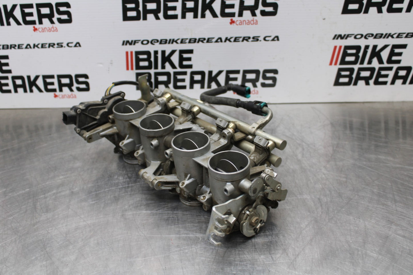 06-07 SUZUKI GSXR 600 MAIN FUEL INJECTORS / THROTTLE BODIES BB178
