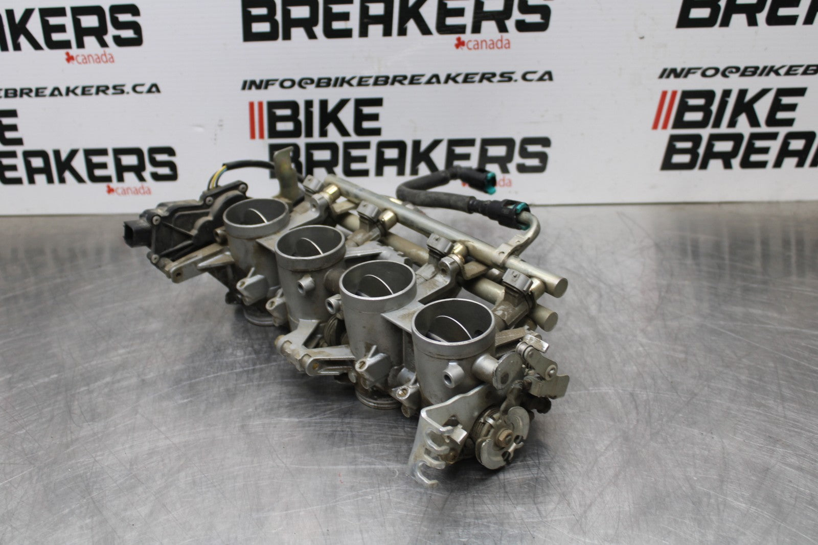 06-07 SUZUKI GSXR 600 MAIN FUEL INJECTORS / THROTTLE BODIES BB178