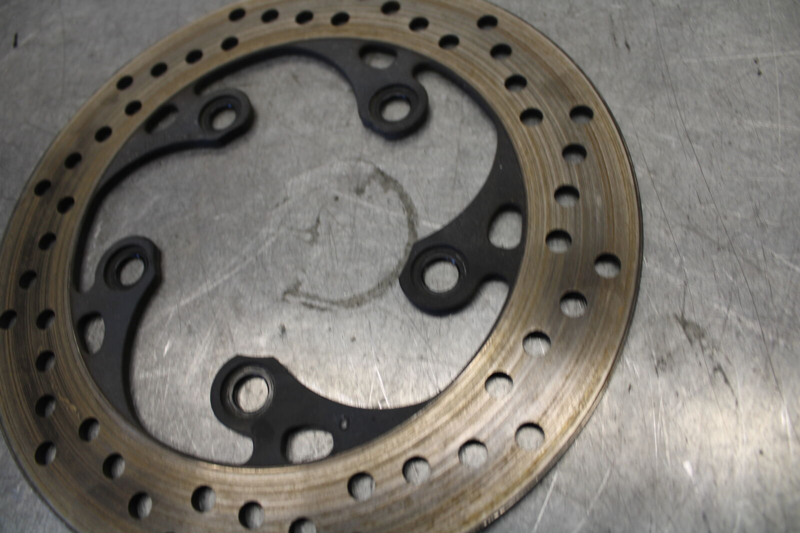 04 SUZUKI GSXR600 REAR ROTOR BACK BRAKE DISC 69211-18G00 BB676