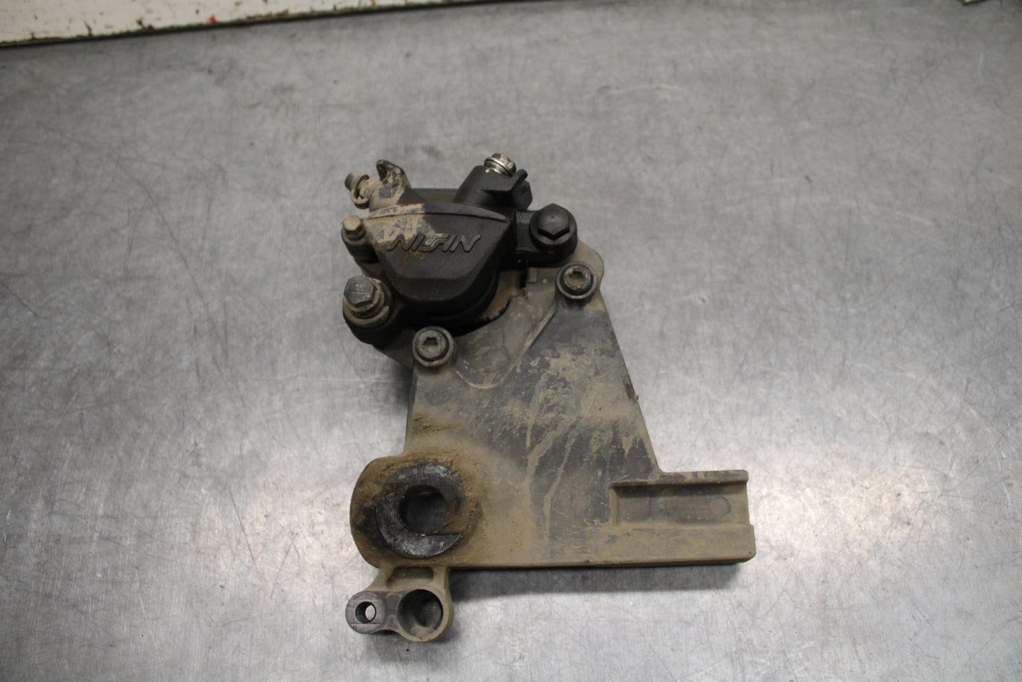 16-17 KAWASAKI VULCAN S 650 EN650 ABS REAR BRAKE CALIPER W MOUNT BRACKET  BB731