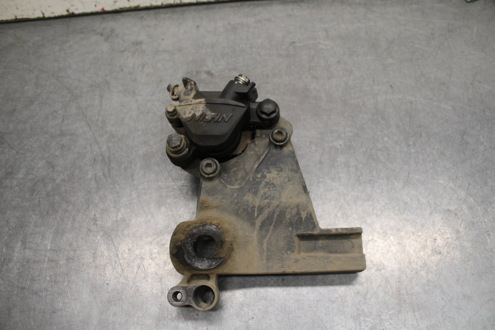 16-17 KAWASAKI VULCAN S 650 EN650 ABS REAR BRAKE CALIPER W MOUNT BRACKET  BB731