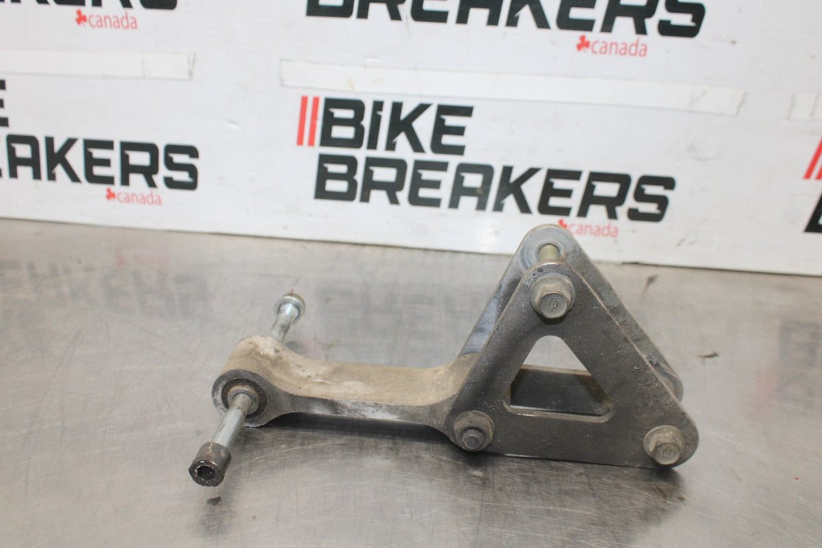 00-01 HONDA CBR929RR REAR DOGBONE SHOCK LINKAGE LINK BB925