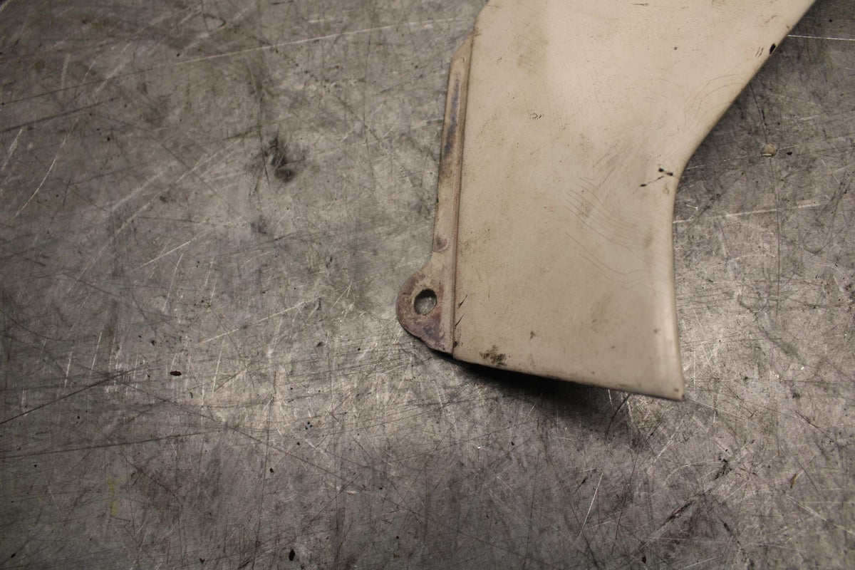1999 Yamaha YZF R1 LEFT FRONT DUCT COVER PANEL COWL BB50